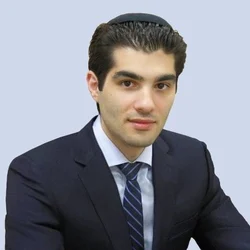 Roman Aminov - Russian lawyer in Queens NY